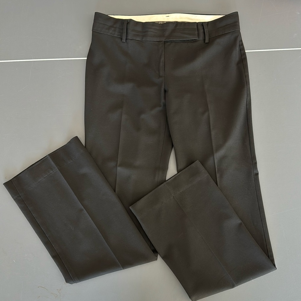 Ann Taylor tab waist straight pant size 6, Black